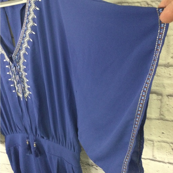 Kimono Sleeve Embroidered Romper Size 10 Worn Two Times. Out of stock @ website - Picture 6 of 11